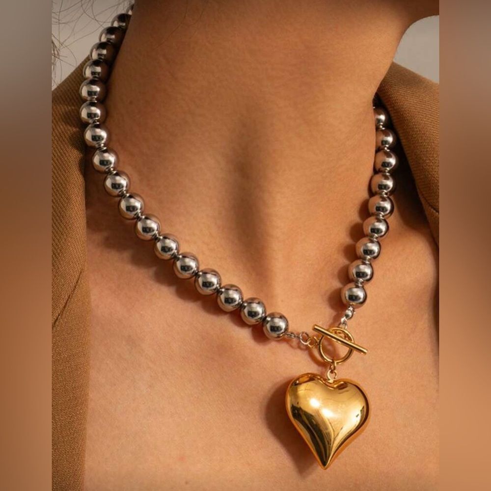 Silver and Gold Heart necklace Q382